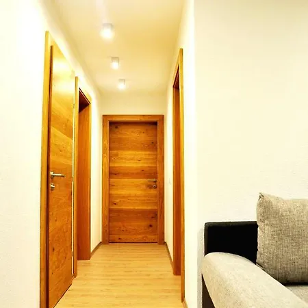 Alpenzauber 公寓 *